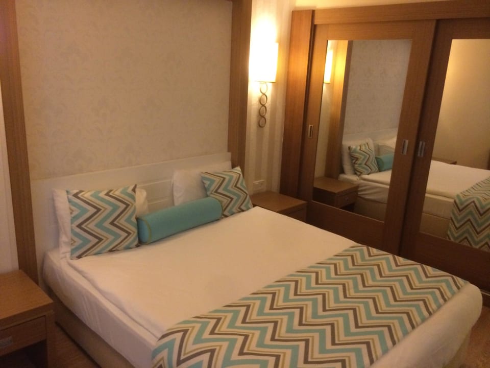 Unser Zimmer Iz Flower Side Beach Hotel
