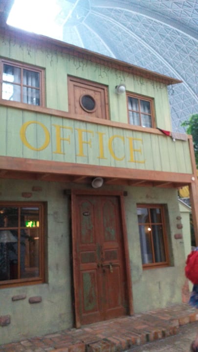 Außenansicht Tropical Islands Resort