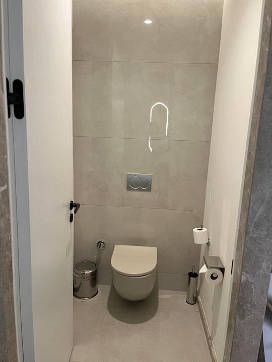 Zimmer Anda Barut Collection