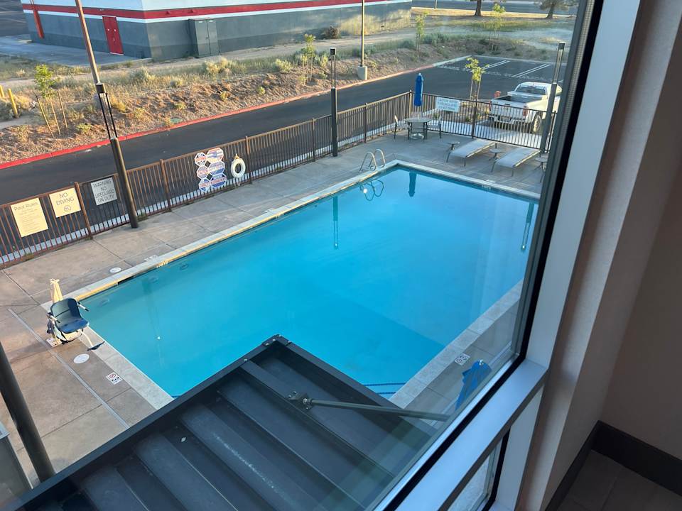 Pool Holiday Inn Express & Suites Ridgecrest - China Lake by IHG