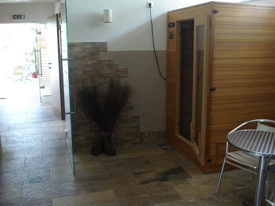 Infrarotkabine Panoramadorf Saualpe