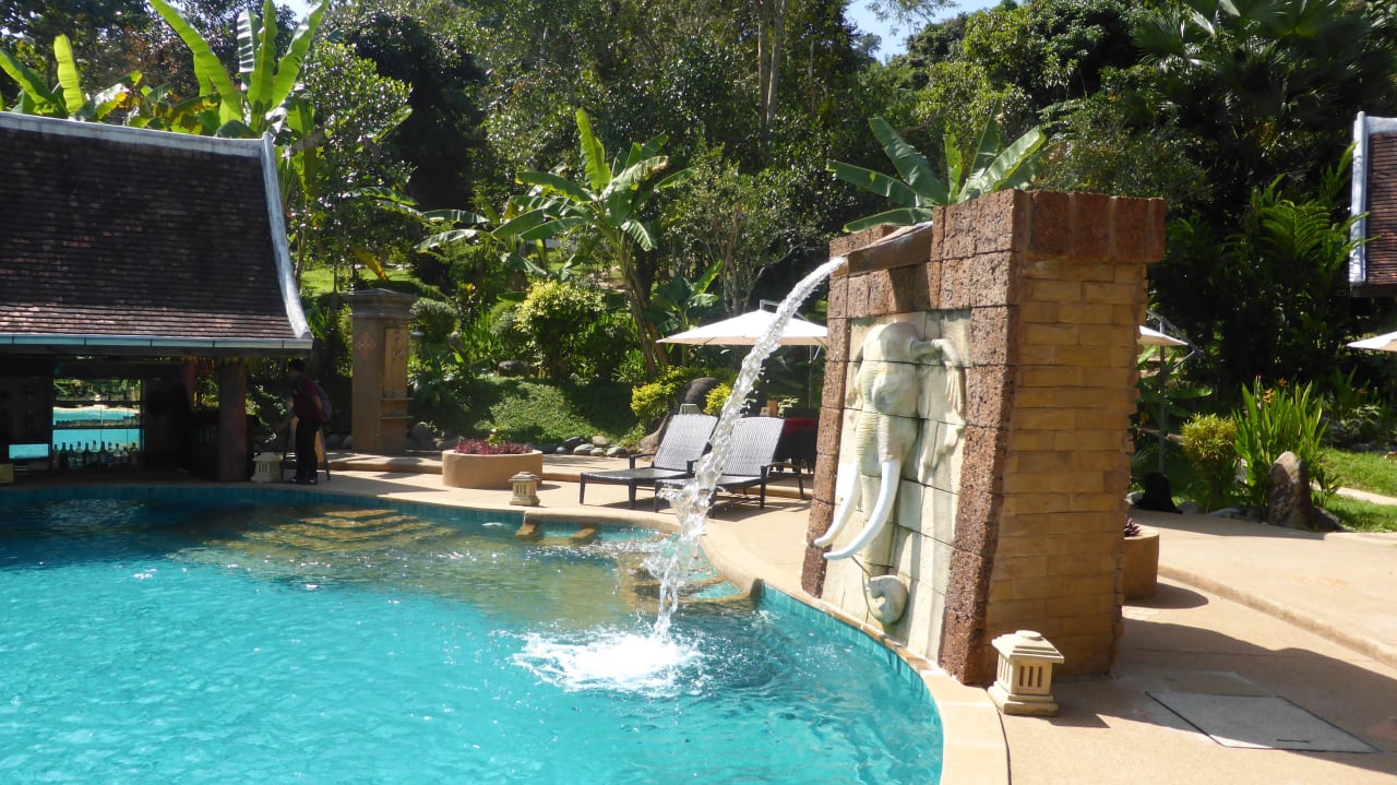 Pool Elephant Lodge - Elephant Village