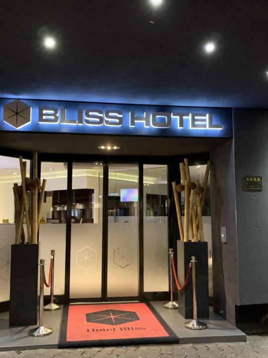 Außenansicht Hotel Bliss