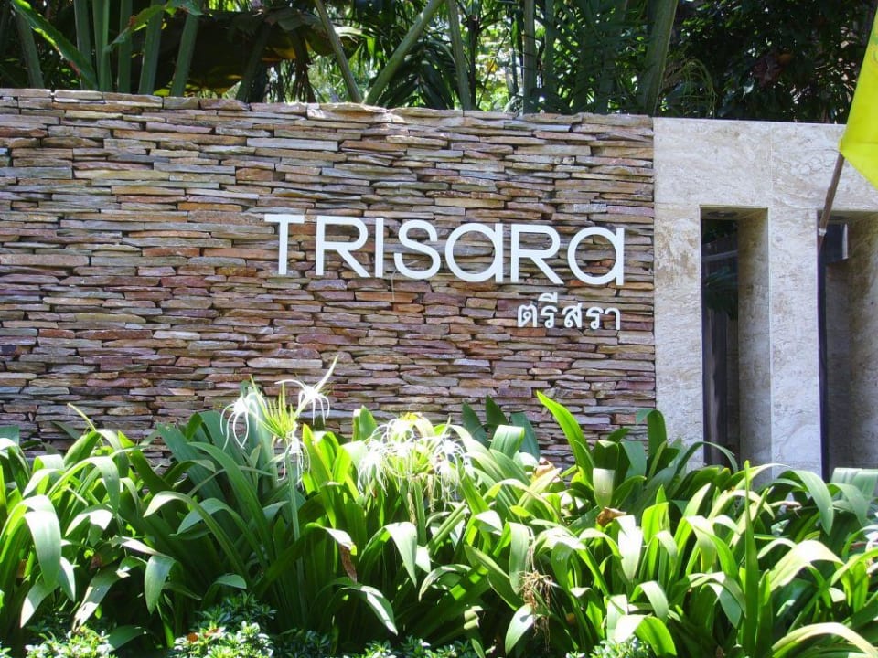 hoteleingang Trisara Villas & Residences Phuket