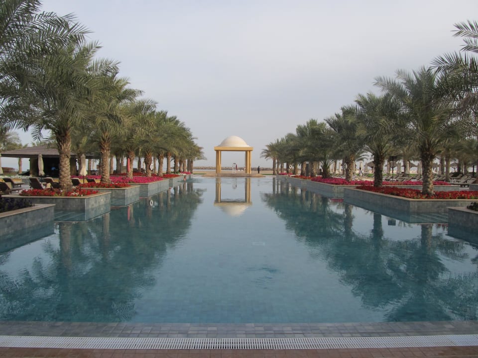 Blick vom Haupthaus (Terrasse Maarid) Rixos Al Mairid Ras Al Khaimah