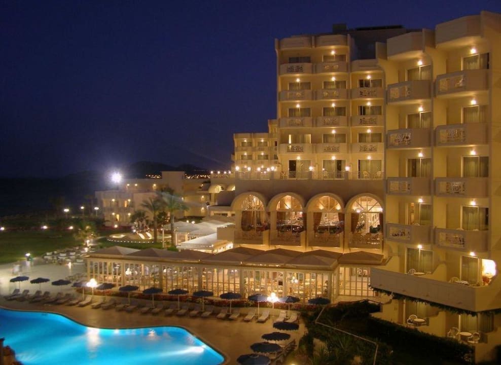 Pool - Außenansicht bei Nacht Rodos Palladium Leisure & Wellness
