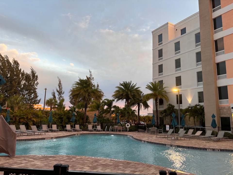 Pool Homewood Suites by Hilton Cape Canaveral-Cocoa Beach