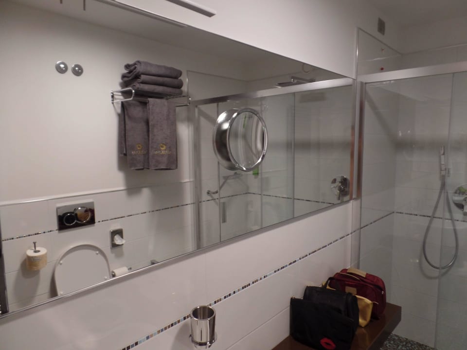 Handtücher, Badetücher, Duschtücher am Zimmer Laguna Park Hotel