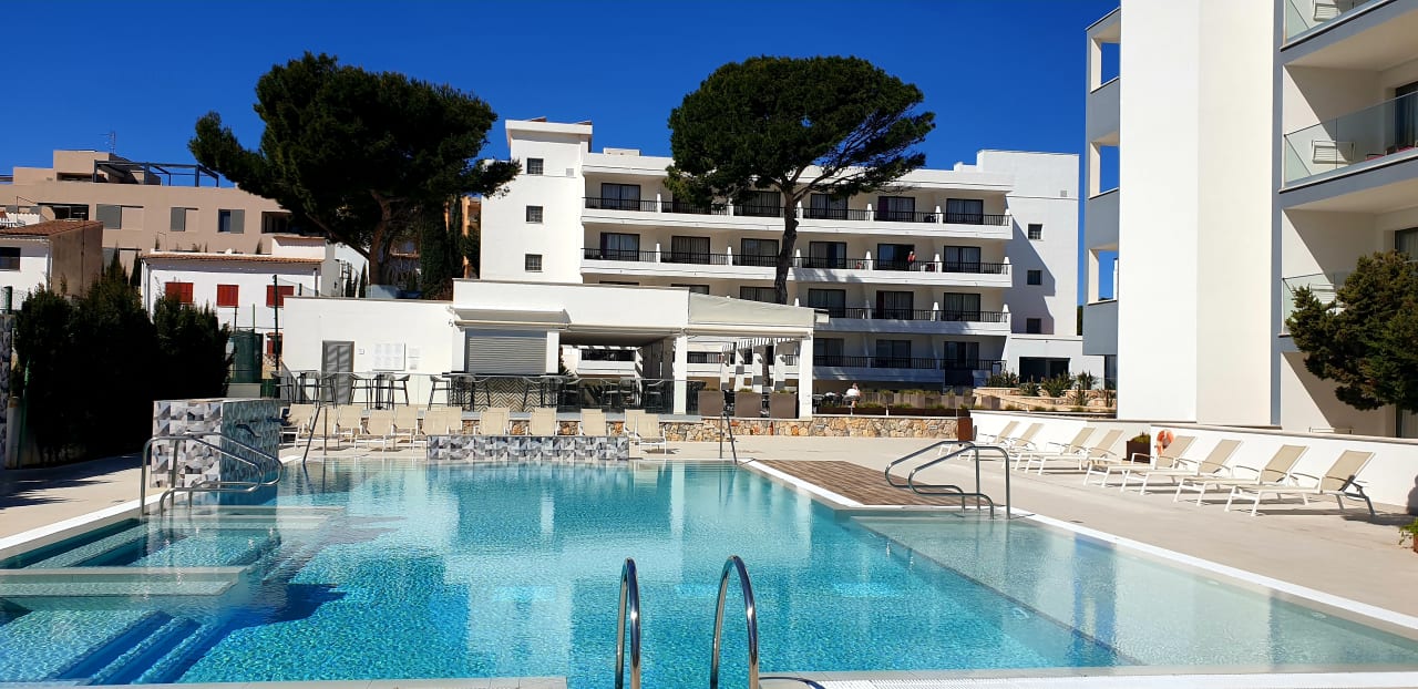 Pool Mit Sommerbar Hotel Bella Playa Spa Cala Ratjada Holidaycheck Mallorca Spanien