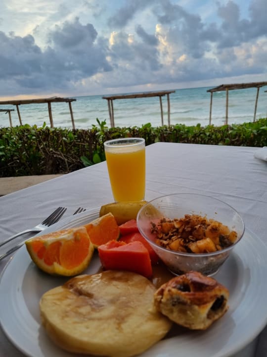 Gastro Akumal Bay Beach & Wellness Resort