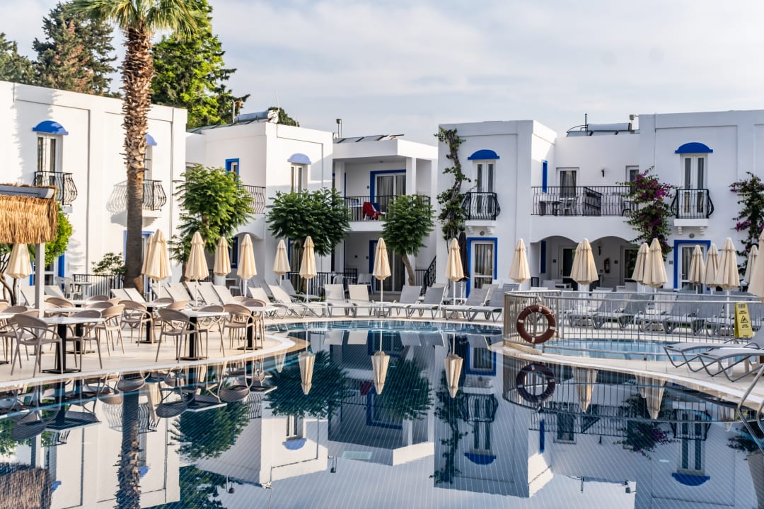 Pool Paloma Family Club