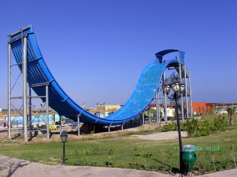 blaue Rutsche Titanic Beach Spa & Aqua Park