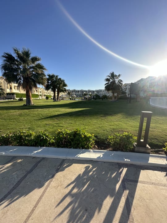 Gartenanlage Gravity Hotel & Aquapark Sahl Hasheesh