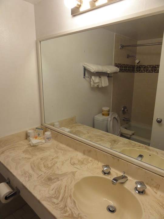 Zimmer Hotel Days Inn Camarillo