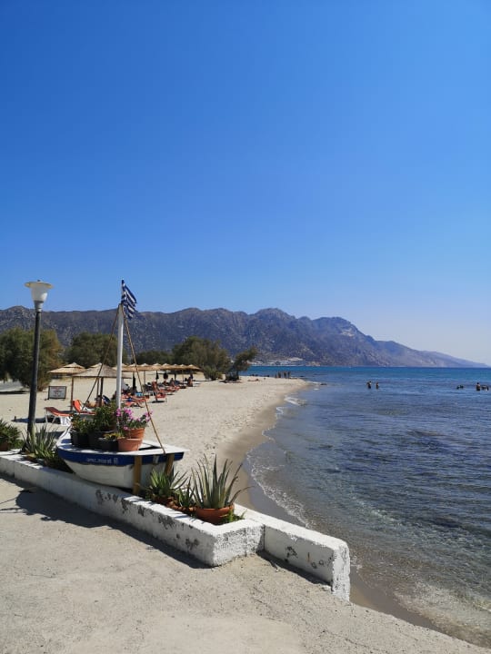 Strand Nicolas Grand Suites