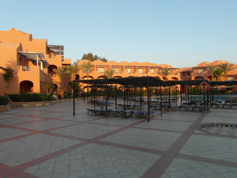 Bei Sonnenaufgang 3 ~6:39 Jaz Makadi Oasis Resort