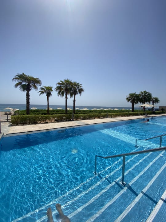 Pool InterContinental Fujairah Resort