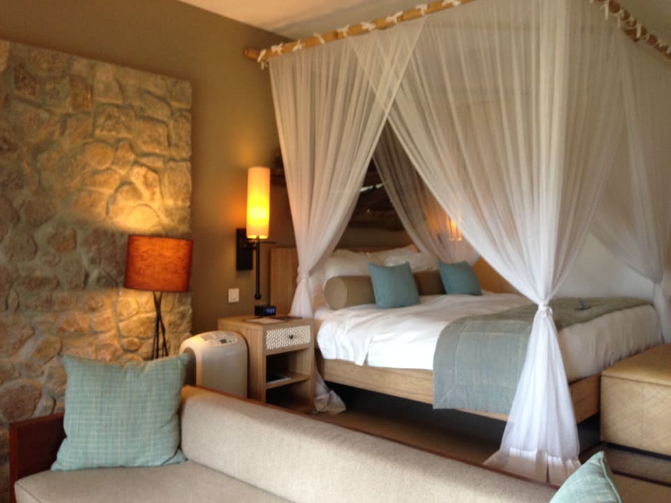 Zimmer Kempinski Seychelles Resort