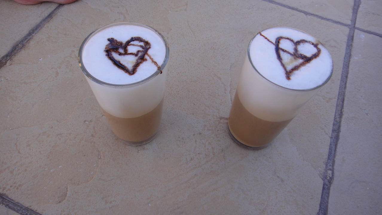 Lecker Latte ! Pickalbatros Alf Leila Wa Leila Resort - Neverland Hurghada