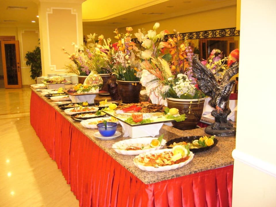 Abendbuffet Miramare Queen Hotel