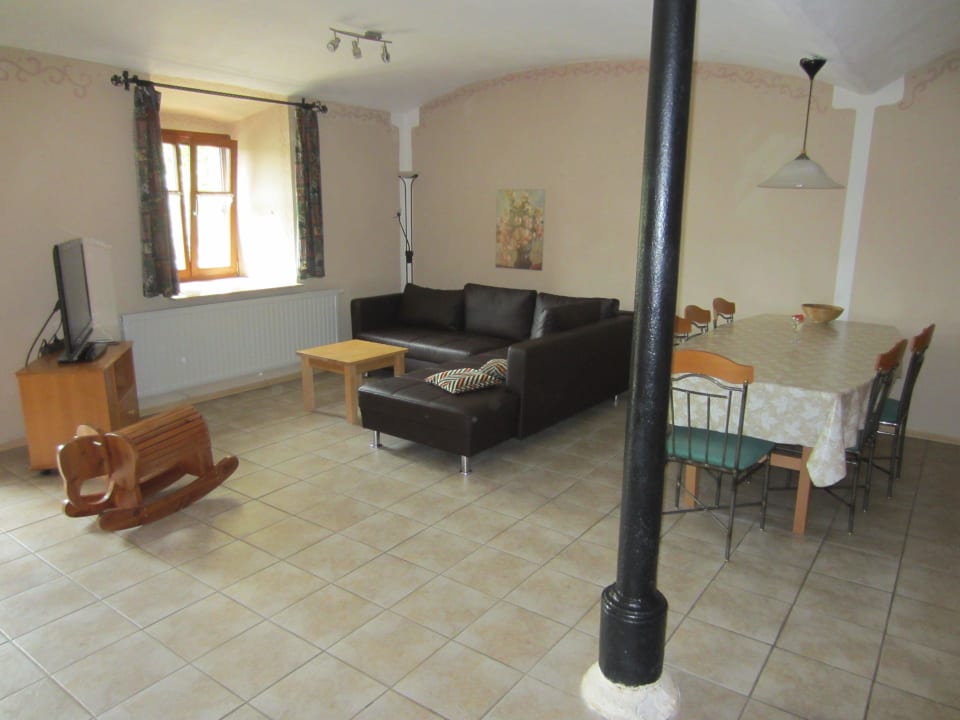 Ferienwohnung, Wohn-/Esszimmer Ferienbauernhof Unkel