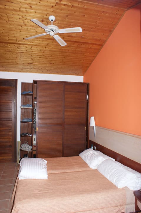 Doppelzimmer Block 5 Nr. 5235 Blau Colònia Sant Jordi