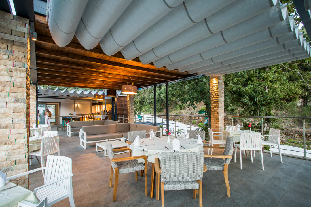 Gastro Aqua Oliva Resort - Across Hotels & Resorts