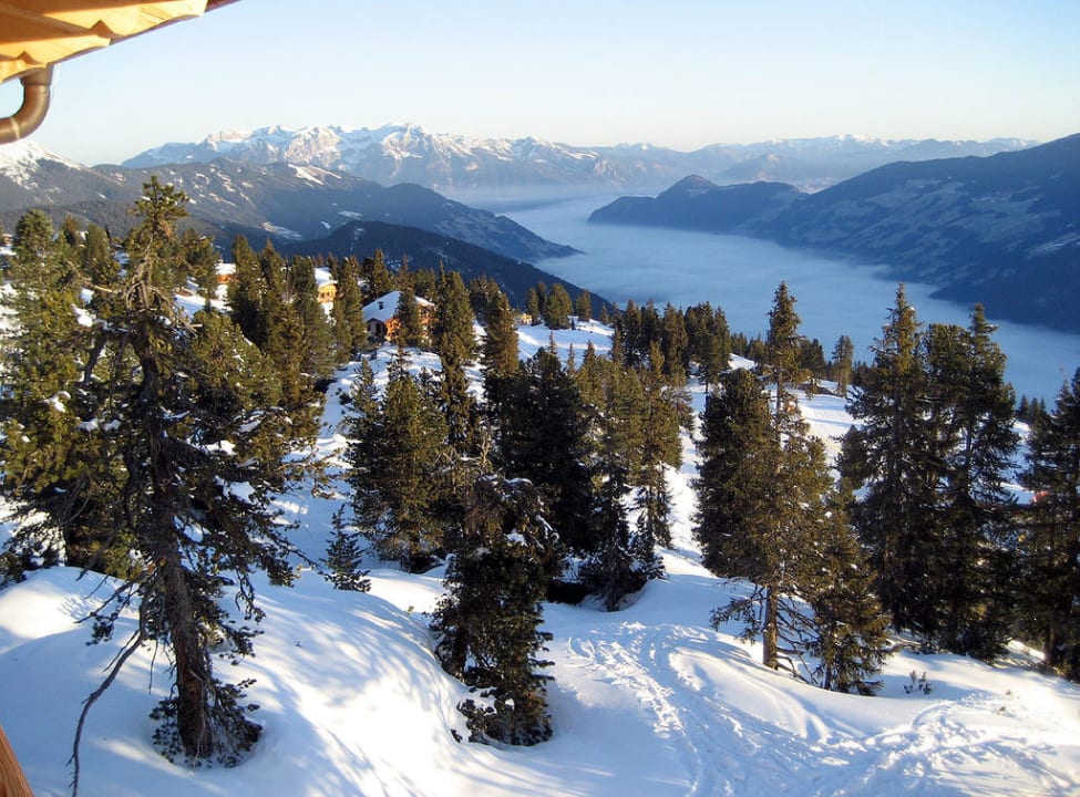 Blick ins Zillertal Berggasthof Platzlalm