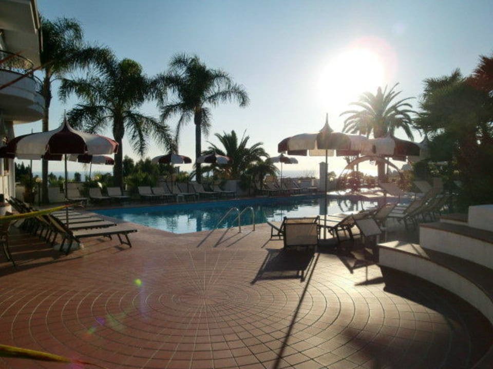 Poolbereich Baia del Capo