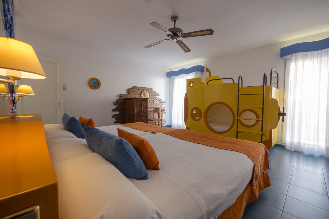 Zimmer Diver Roquetas Hotel by Senator