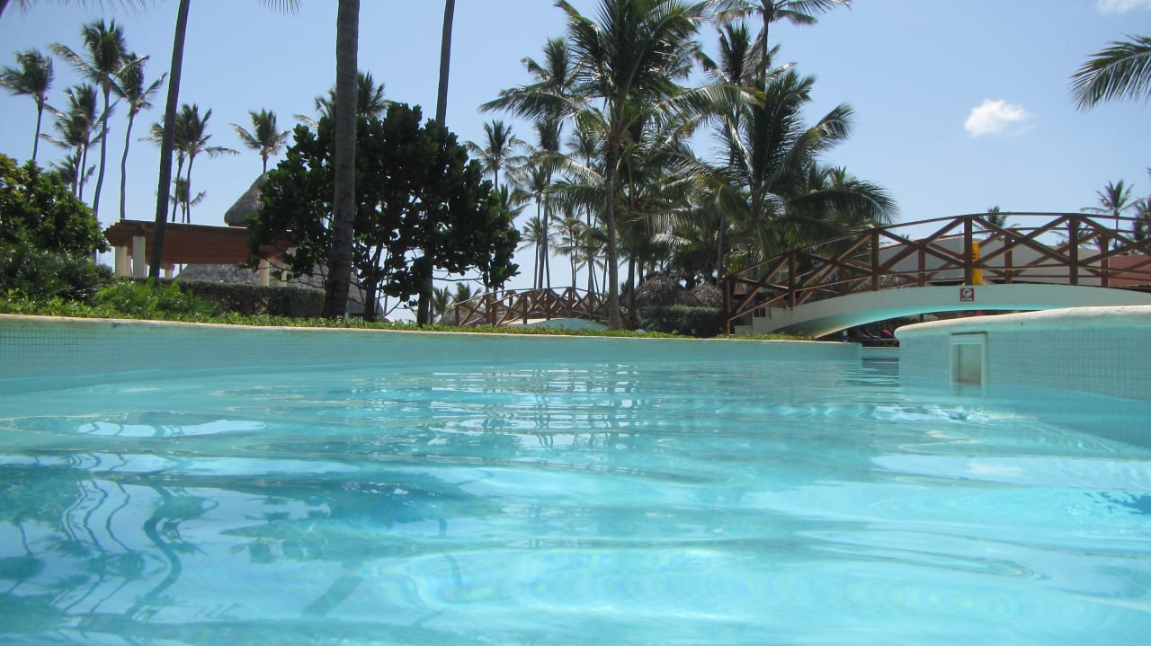 Poolbereich Secrets Royal Beach Punta Cana - Adults only
