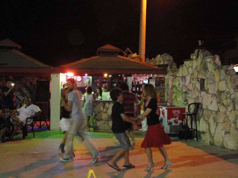 Pokaz tańców Semoris Hotel