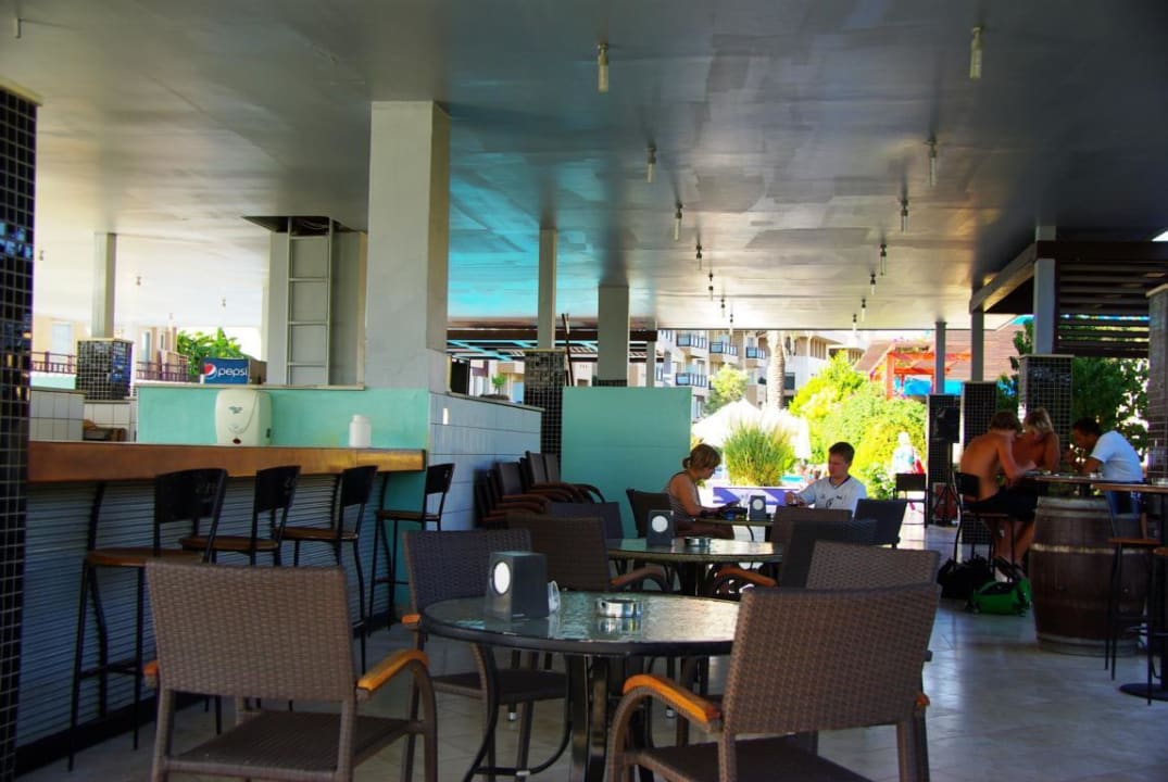 Poolbar, Eis, Pizza, Kaffee, Bier etc. TUI BLUE Xanthe