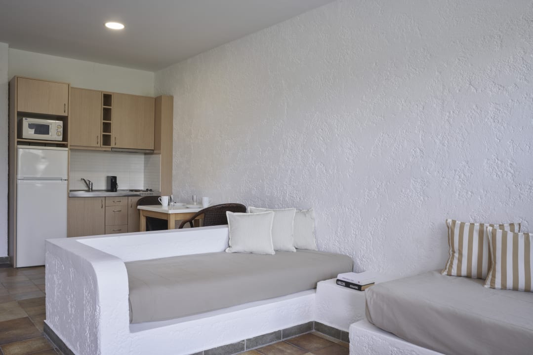 Zimmer The Apartments by Esperia