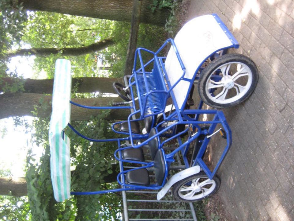 Familienrad Ferienpark Landal De Lommerbergen