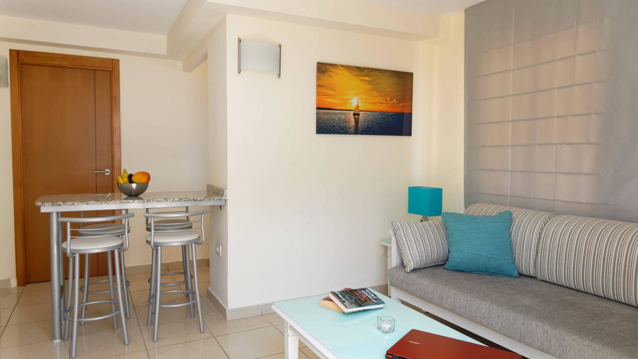 LIVING ROOM Cocoteros Apartments