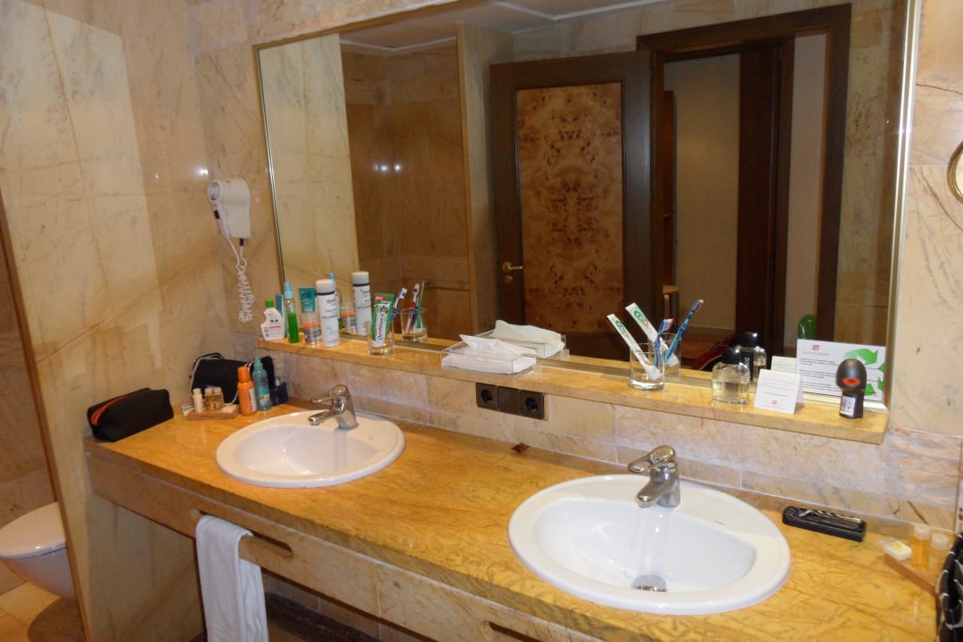 Bad Hotel Serrano Palace