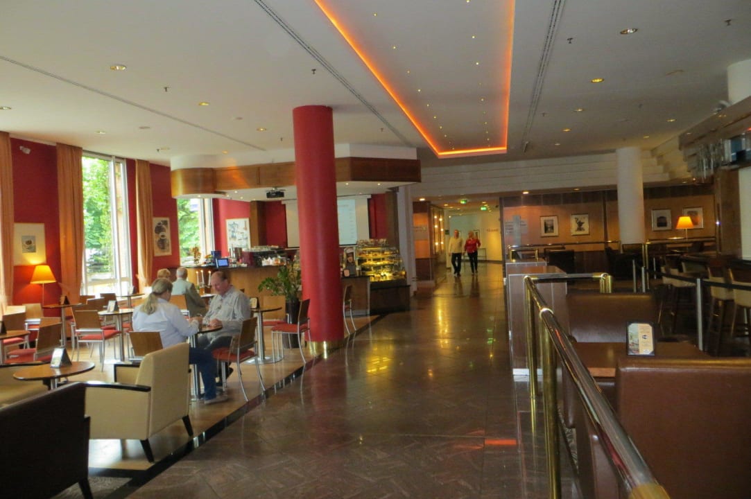Lobby Bar Hilton Munich City
