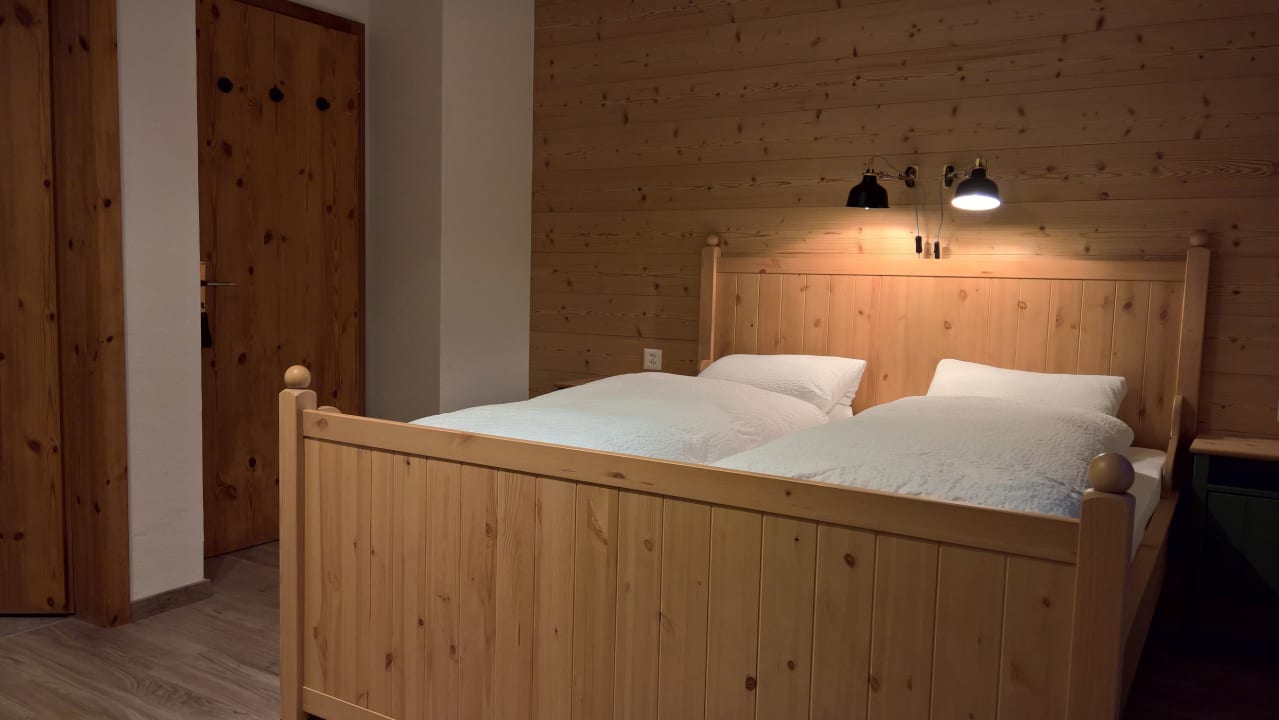 Zimmer B&B Chasa Arfusch