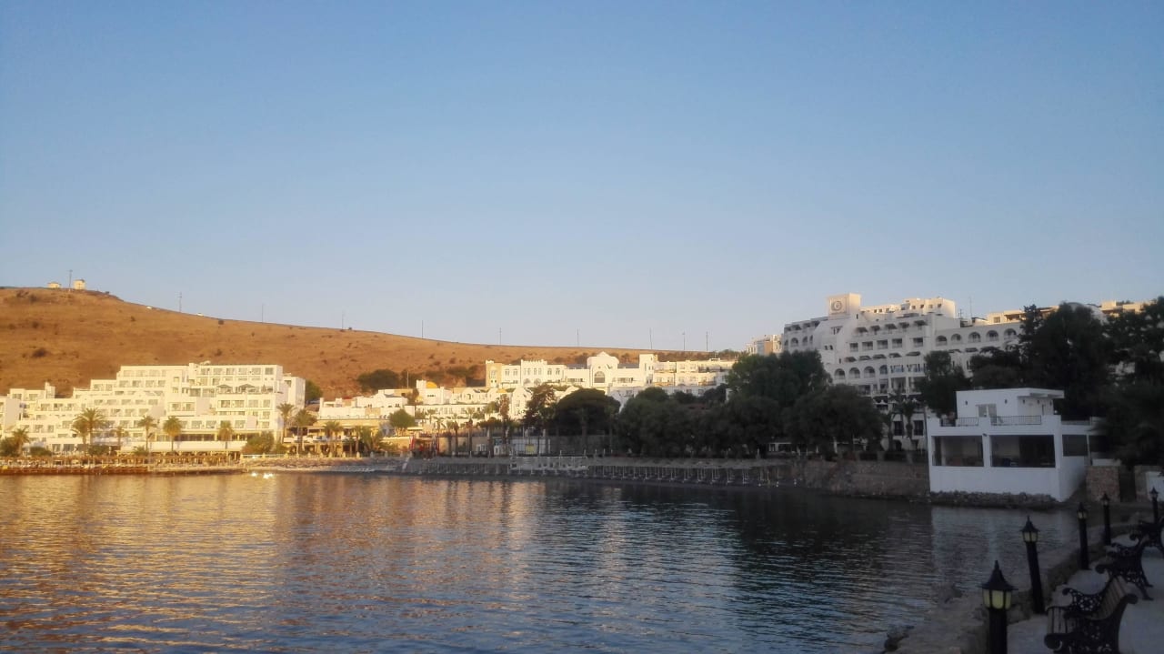 Blick vom Meer aus Salmakis Resort & Spa