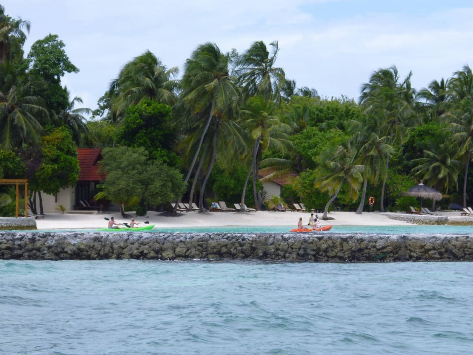 Deluxe room with sea & beach view Kurumba Maldives