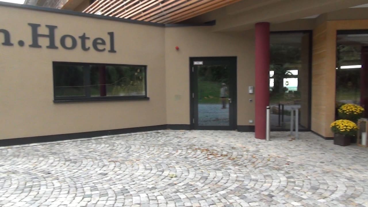 Außenansicht Achalm Hotel