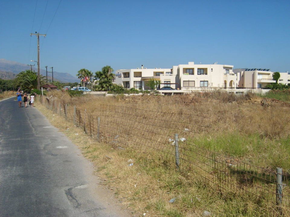 Weg zum Essen, Strand, Rezeption Delfina Boutique Hotel