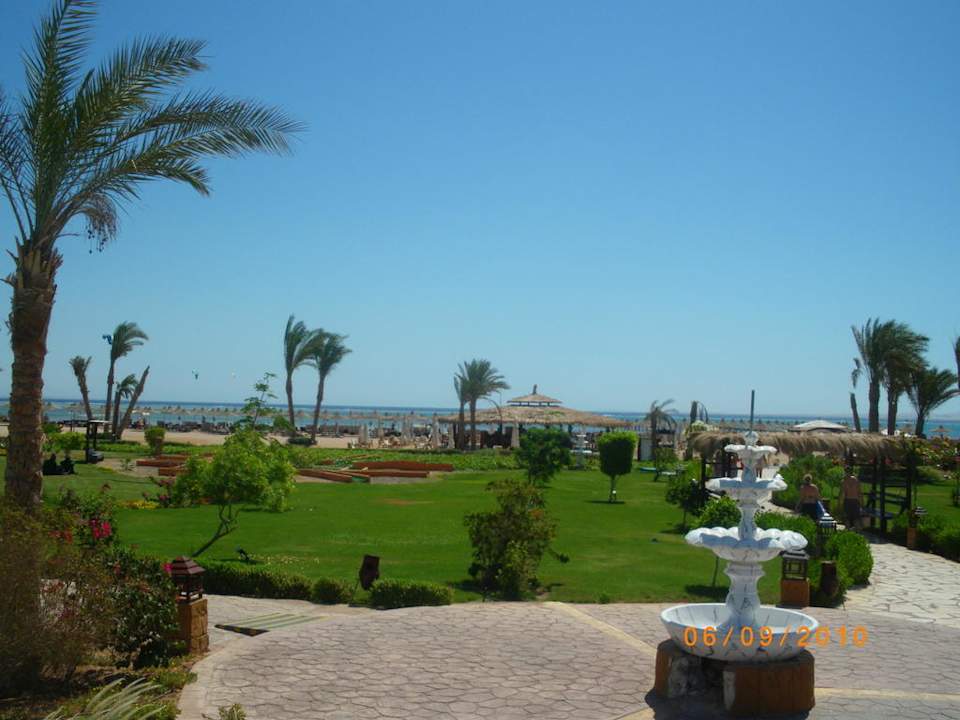 Blick zum Strand Regency Plaza Aqua Park & Spa