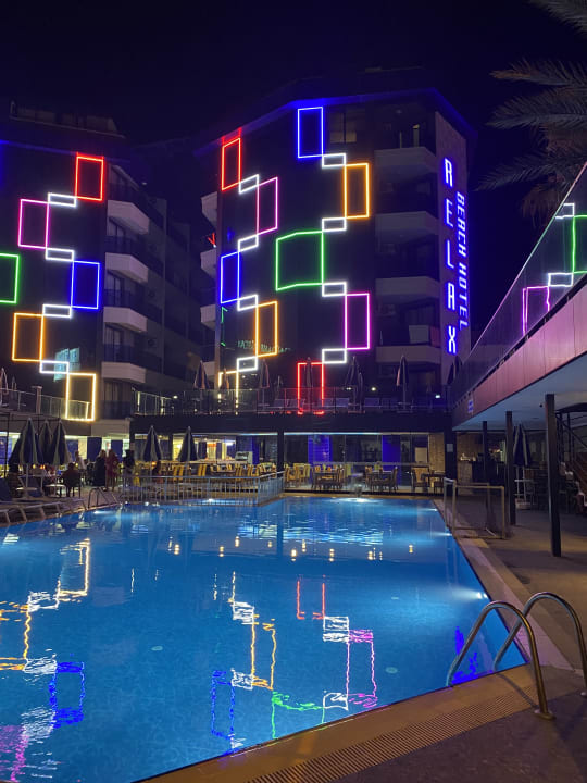 Pool Relax Beach Hotel