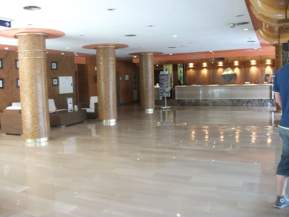 Rezeption/Eingang Alexandre Hotel Gala