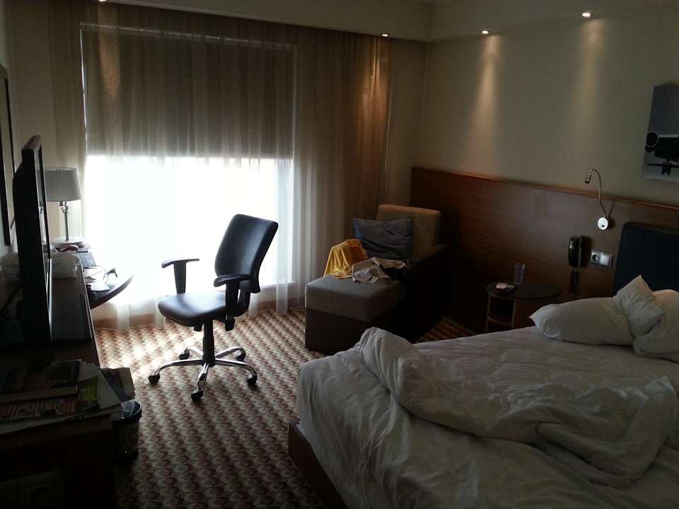 Zimmer 315 -Bett Hampton by Hilton Warsaw Airport