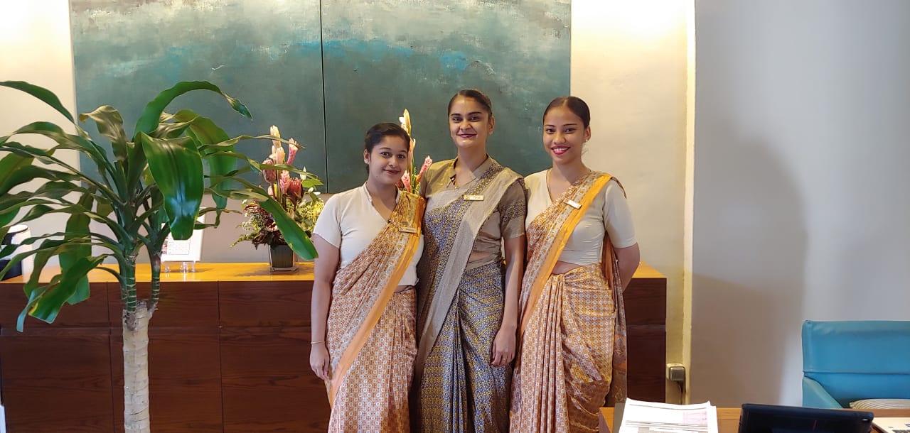 Lobby Sands Suites Resort & Spa