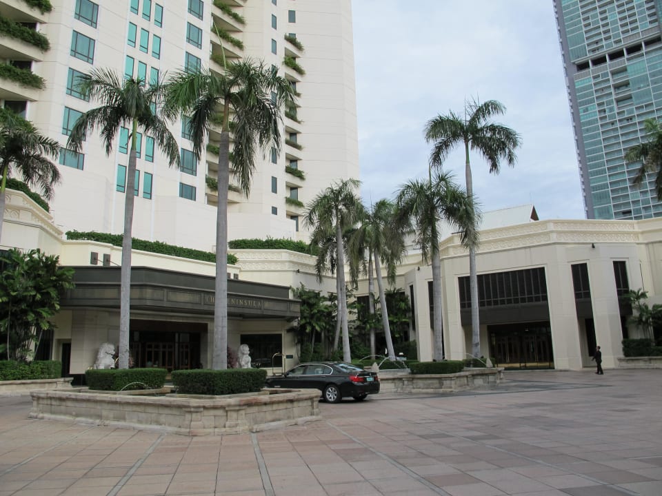 Hotel-Zufahrt Hotel The Peninsula Bangkok