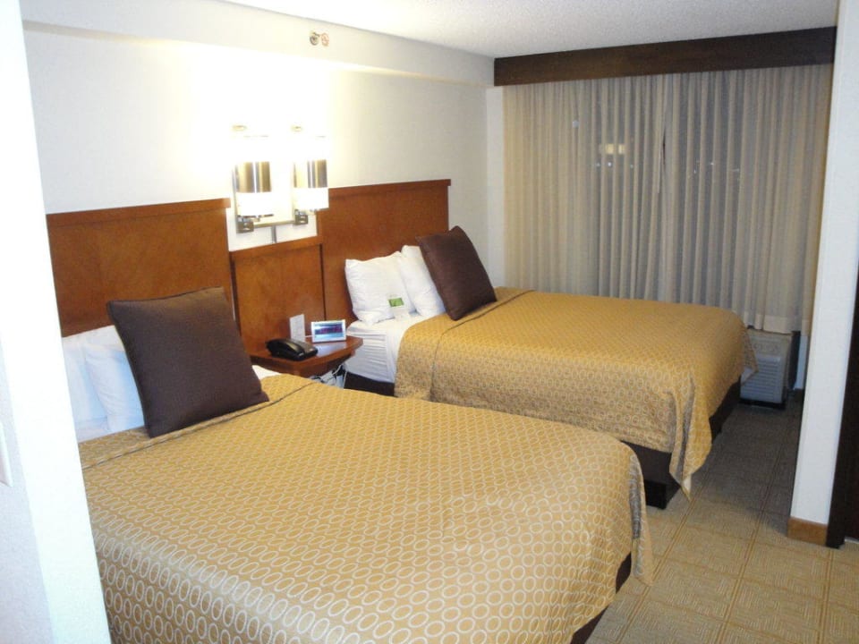 Zwei doppelbetten im Zimmer Hotel Hyatt Place Secaucus